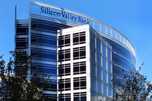 硅谷银行为什么突然倒闭,硅谷银行，真的倒闭了