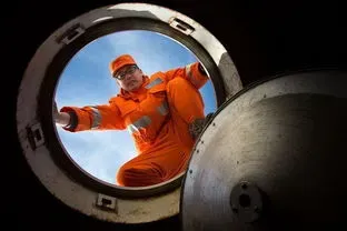 景海鹏神舟十六号训练 中国第一个牺牲的宇航员是谁