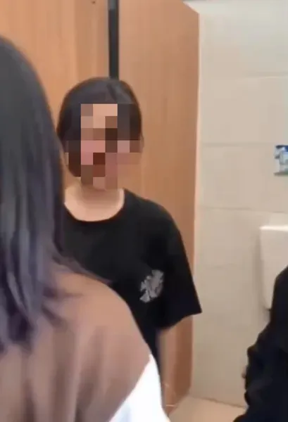 多人证实“海南临高13岁女孩被霸凌” 目击者称：她当时被打蒙了