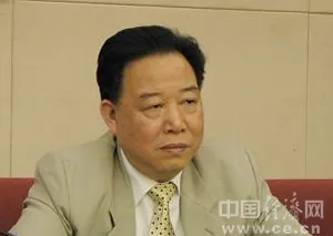 湖南政协副主席阳宝华简历及照片 被查原因：与人通奸