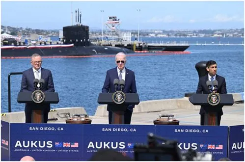 拜登同英澳领导人宣布向澳提供核动力潜艇计划，外媒称此举「直接瞄向中国」，中方该如何应对？,澳大利亚对中国出手，联合美国采取重大行动，中国果断反击