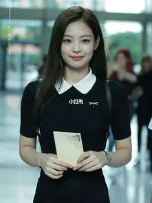 Jennie一共多少个代言,BLACKPINK代言含金量：Jennie第一智秀国民度高，Lisa朴彩英撞型