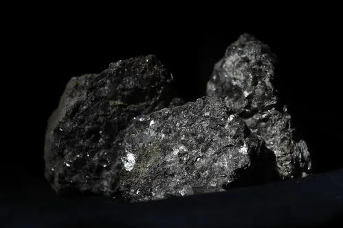 伊朗称发现全球第二大锂矿,伊朗官员称发现世界第二大锂矿