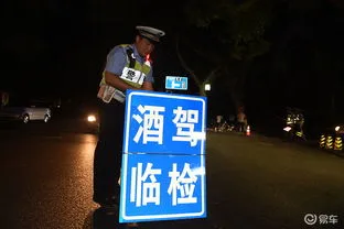 大爷开玩具车上路引瞩目,玩具车都给大爷改装上路了，看看这些高手们神一样的创造力