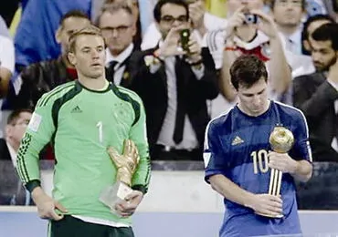 梅西金球奖,FIFA年度颁奖典礼：梅西第七次荣膺金球奖