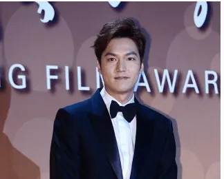 11月26日青龙电影节颁奖典视频在线观看 李敏镐出席有望获奖