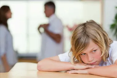 父母离婚孩子抑郁的几率,「心理健康」父母经常吵架会增加孩子抑郁的风险