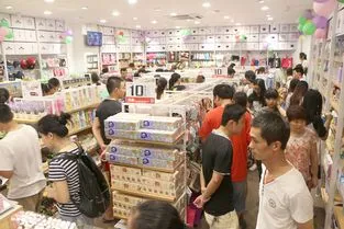 义乌日用百货小商品批发市场,义乌小商品批发市场回暖：饰品店文具店现断货、抢货情况