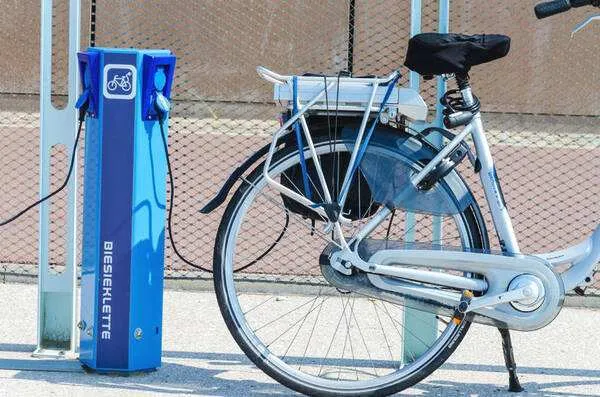电动自行车充电桩功率一般多大 电动自行车充电一般多少瓦