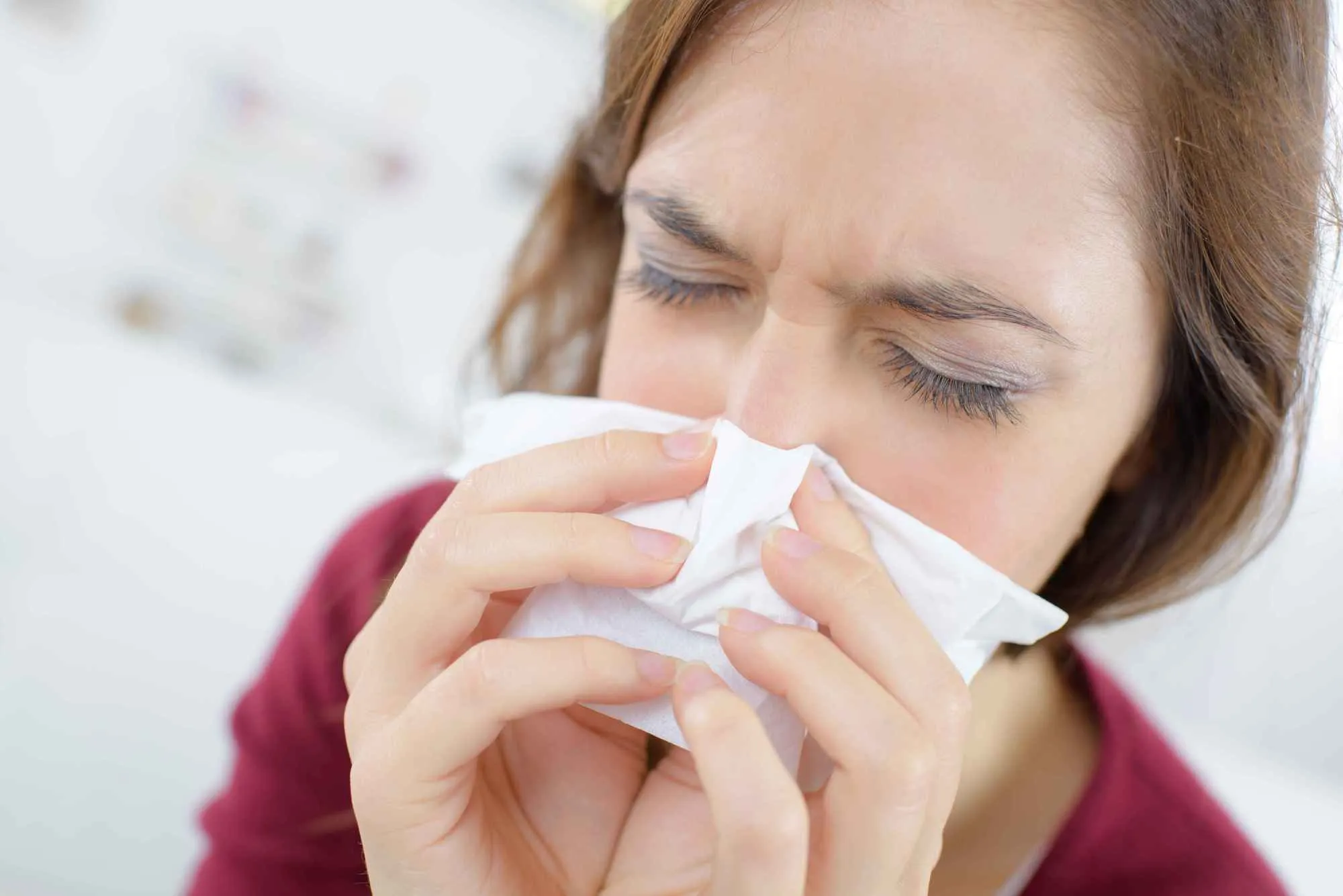 如何分辨新冠肺炎和普通感冒发烧 怎么区别感冒和新冠
