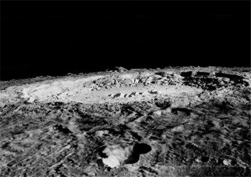 月球上发现嫦娥女尸是真的吗 女娲的照片吓死一亿人
