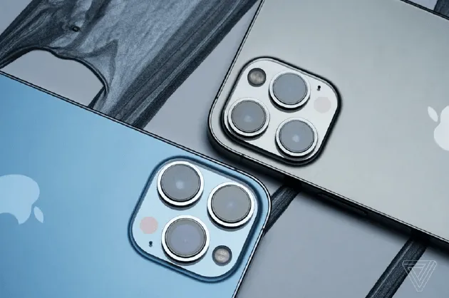iPhone14发布会录制图 iPhone 14发布会录制现场图泄露:Pro版感叹号挖孔、紫色实锤