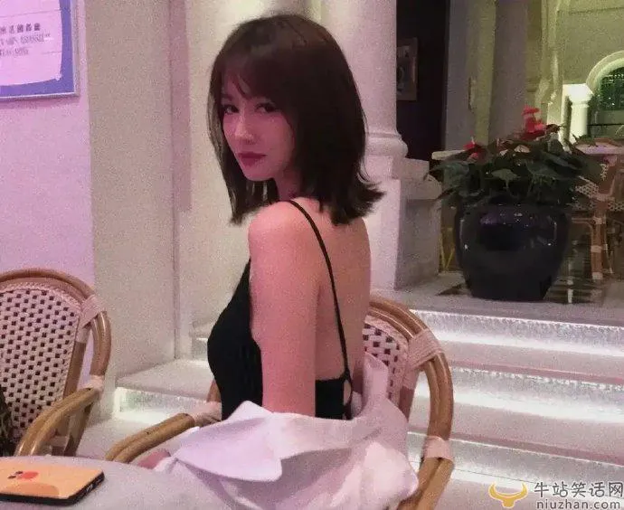 李易峰与网红苏梅岛约会事件被扒 李易峰前女友是谁？