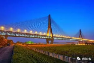 铜陵公铁两用长江大桥 铜陵公铁两用长江大桥结构设计
