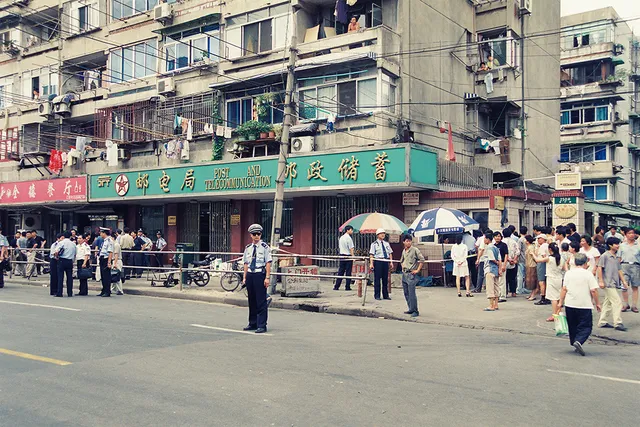 20年前轰动上海的劫案告破 嫌疑人持刀从邮局抢走十万现金