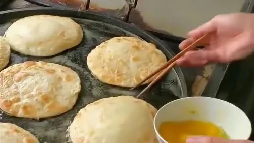 老北京鸡蛋灌饼 老北京鸡蛋灌饼制作方法