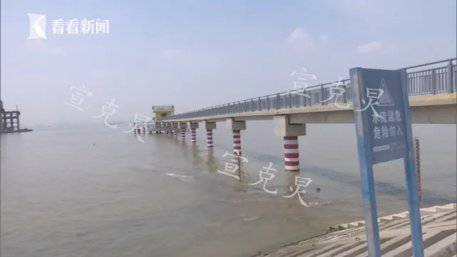 上海一家三口游玩时坠江溺亡 父母为救落水孩子一家三口溺亡