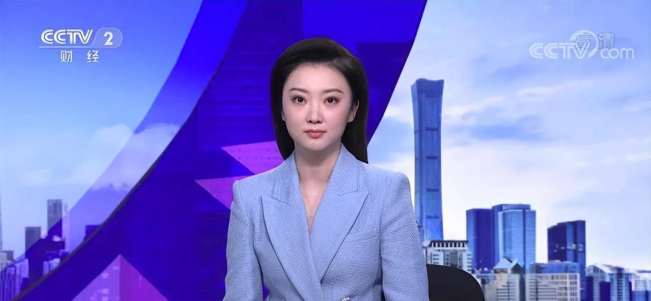 刘雨哲首秀《第一时间》，电视新闻主播逐渐年轻化