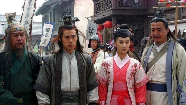 《碧血剑》的温青青，曾出演《功夫》，如今36岁是两个儿子的妈妈