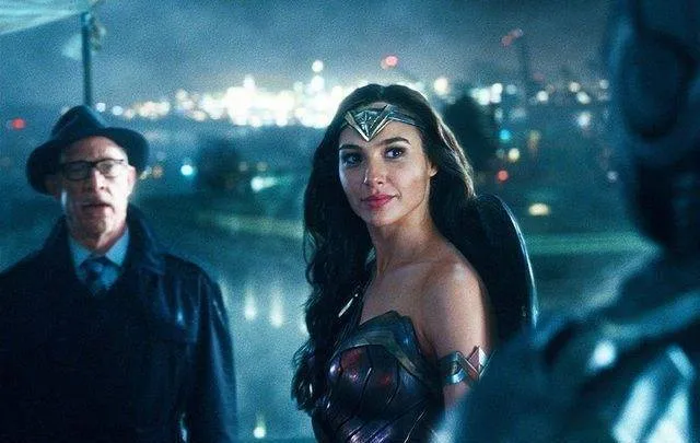 这些DC里的超级女英雄，能否拯救DC宇宙？