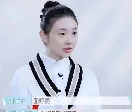 女明星“谎话精”大比拼，一个比一个假，有的还说自己是哈佛毕业生