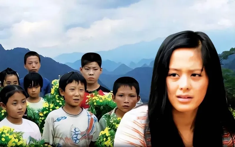 被拐妇女留深山教书感动中国，以她为原型的电影为何成“国耻”？