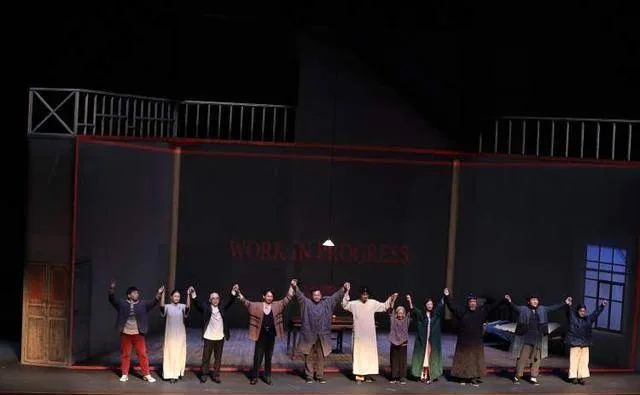 《狂人日记》昨上海首演，4个半小时凌晨散场几无人早退，魔都观众怎么说？