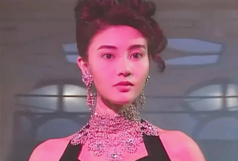28年前这部TVB偶像剧，女主一个比一个美，朱茵只能算一般