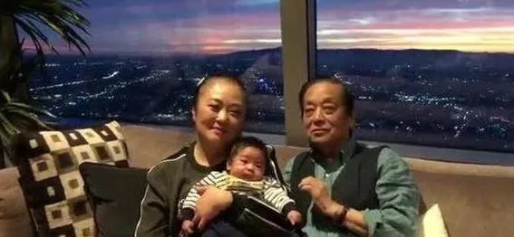 曝，“福娃之父”82岁韩美林和54岁妻子喜得贵子！