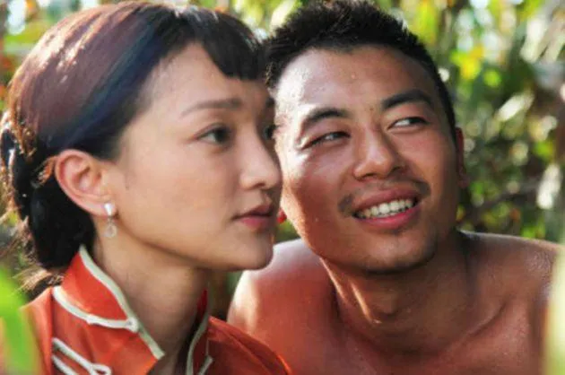 他出道16年零绯闻，全班只有刘亦菲能坐他的床，最后却娶了她