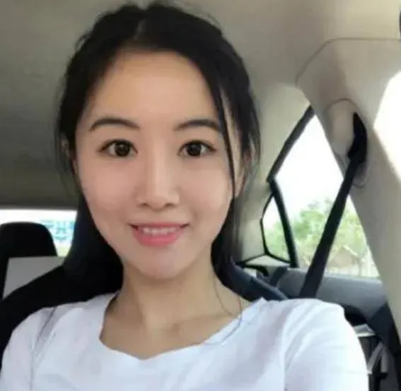 翟欣欣父亲：他只是失去了生命，我女儿却是坏了名声啊！