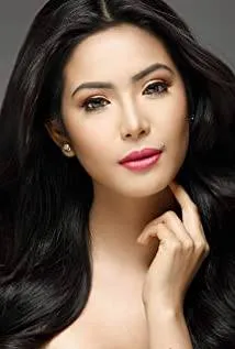 一起来欣赏那些集才华和美貌于一身的菲律宾美女吧