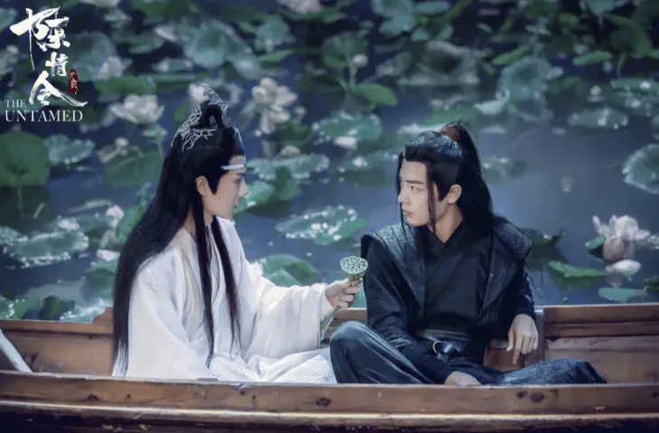 电影版《陈情令》宣发，双男主人选曝光，观众：我们就认原班人马