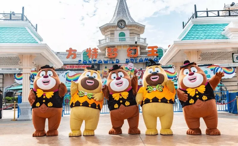 “熊出没”系列票房超50亿，背后的深圳公司，跻身全球主题乐园前五