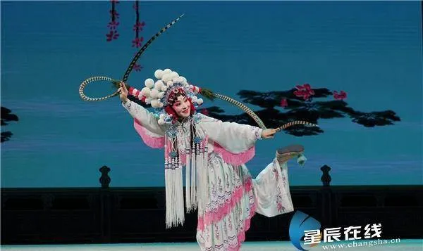 “人气杜鹃”奖得主陈雨晴：德艺双馨的“花鼓戏精灵”