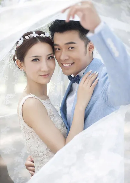 女怕嫁错郎，37岁的张子萱嫁给陈赫后，爱情事业双丰收