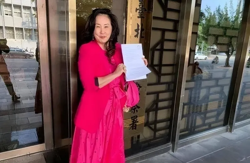 李敖女儿怒怼小s，三个女儿也被牵连，还称汪小菲不会像s家一样