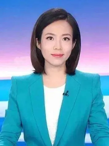 美女播音员宝晓峰