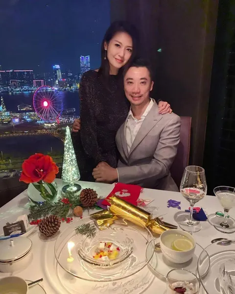 4年情疑生变？TVB女星10亿身家男友与金发妹出海玩！帮口护航：朋友不是男就是女