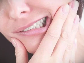 如何快速止牙痛的简单方法，种植牙的五大危害